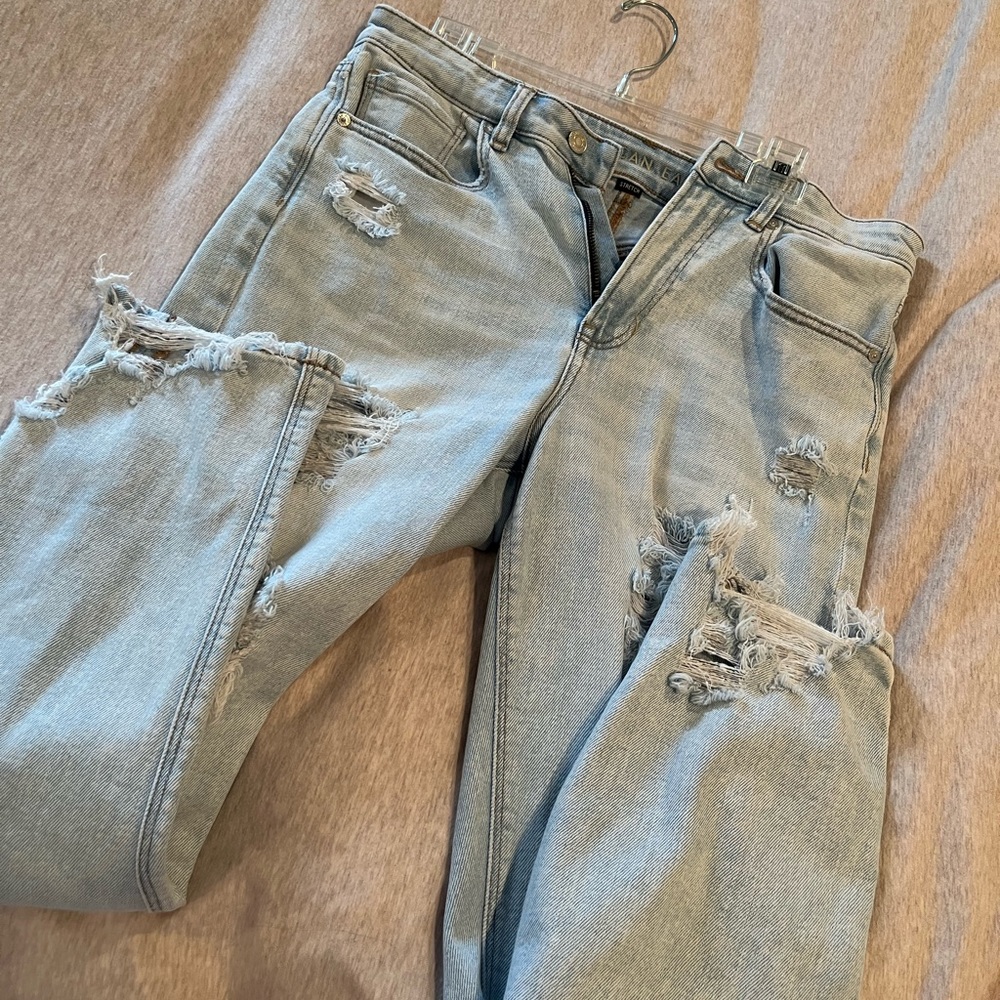 American Eagle Ripped Stretch Jeans